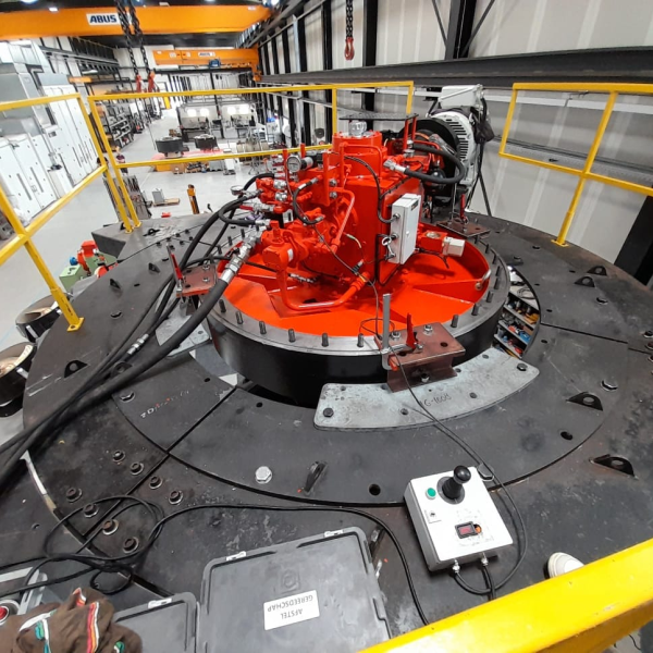 Bovenkant onderdeel op maat ontworpen testbank voor boot motoren